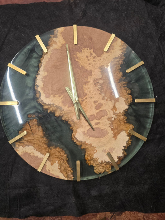 Brown malle burl clock